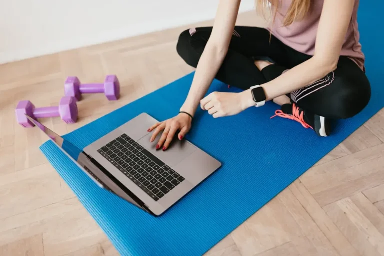 Female Fitness Celebrities: Benefits, Risks, Uses, and Safety Notes